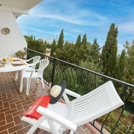 Apartment Cathy-3 By Interhome Llanca