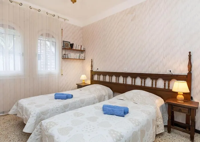 Cathy-3 By Interhome Apartamento Llança